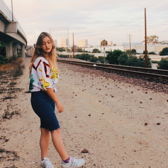 80's Pattern Sheer Top 🌻 - Picture 4 of 4